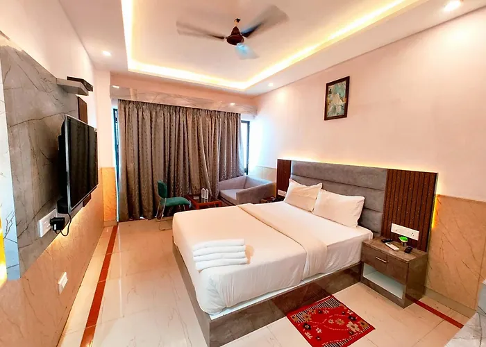 Sea View Hotel Dreamland Near Jagannath Temple - Lift-Wifi-Parking And Restaurant Facilities - All Room Sea Facing With Attached Balcony - Top Rated Luxuary Hotel In Puri