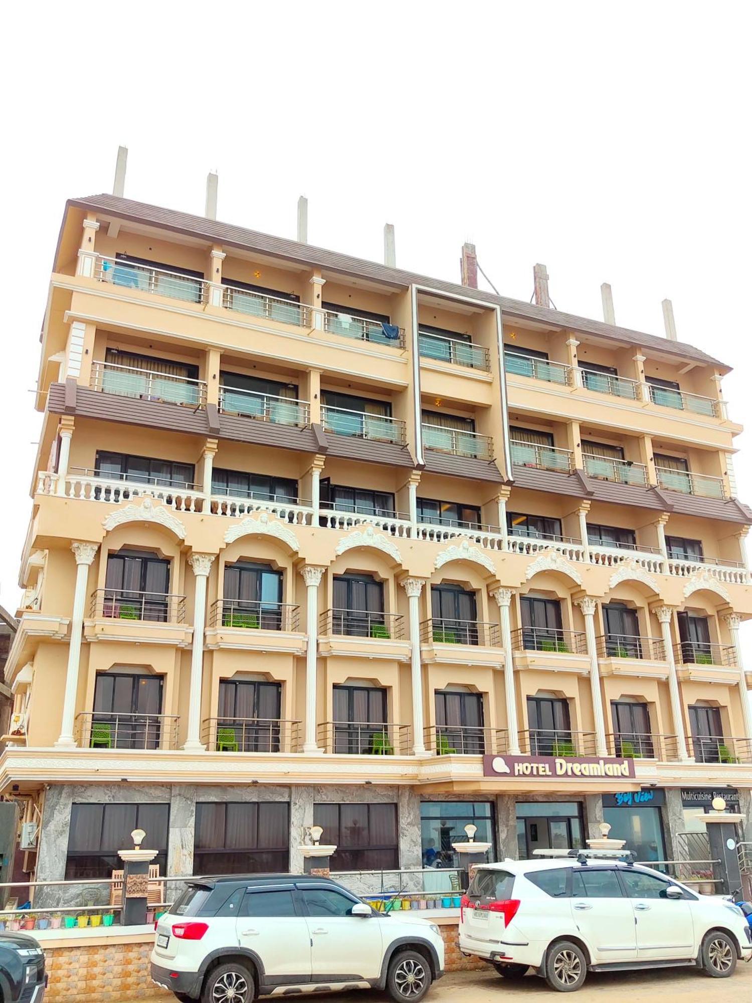 Hotel Sea View Dreamland Near Jagannath Temple - Lift-wifi-parking And Restaurant Facilities - Sea Facing With Attached Balcony - Rated Luxuary In 4*