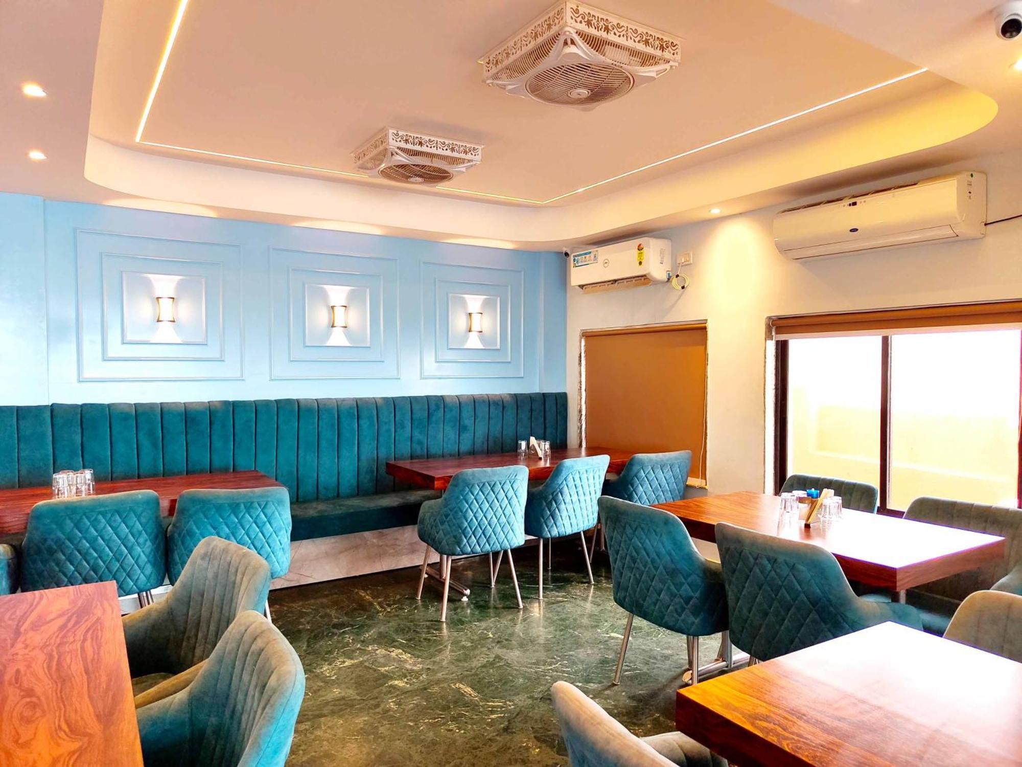 Sea View Dreamland Near Jagannath Temple - Lift-wifi-parking And Restaurant Facilities - Sea Facing With Attached Balcony - Rated Luxuary In Hotel 4*