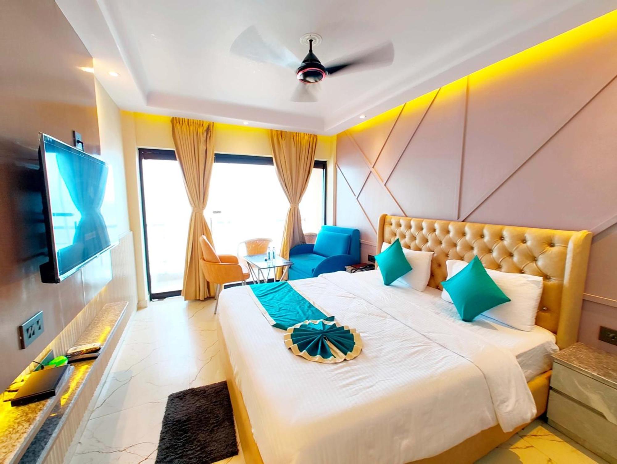 Sea View Dreamland Near Jagannath Temple - Lift-wifi-parking And Restaurant Facilities - Sea Facing With Attached Balcony - Rated Luxuary In Hotel 4*